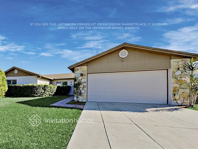 Building Photo - 99 Oaxaca Ln