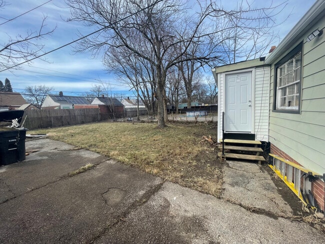 Photo - 3938 E 177th St