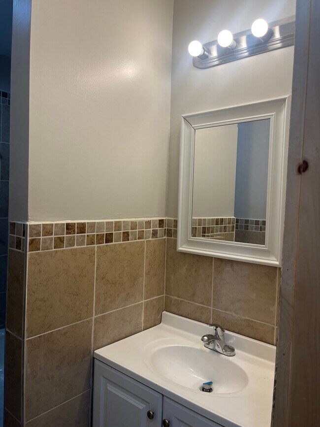 Photo - 89 Waterville St Unit 2