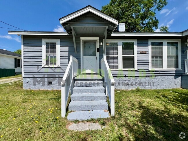 Building Photo - 4709 Jones St Rental