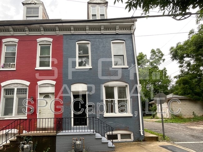 Building Photo - 120 S Hartley St
