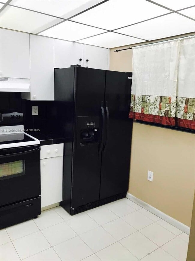 Photo - 10825 SW 112th Ave Unit 312