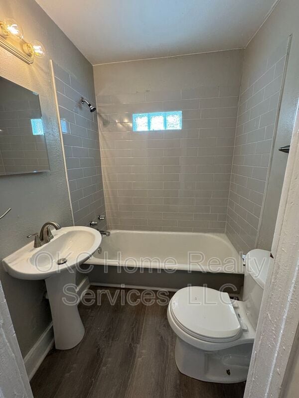 Photo - 421 NW 26th St