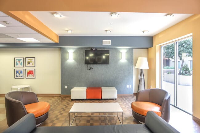 Clubhhouse