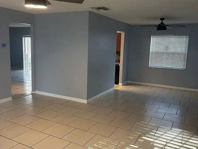 Photo - Lighthouse Rd