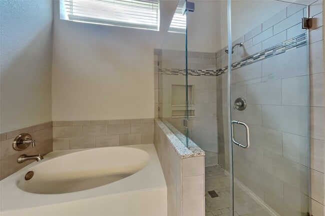 Photo - 15022 Ringfield Dr