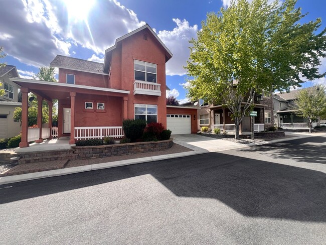 Photo - Gates house near Kiley Golf Couse