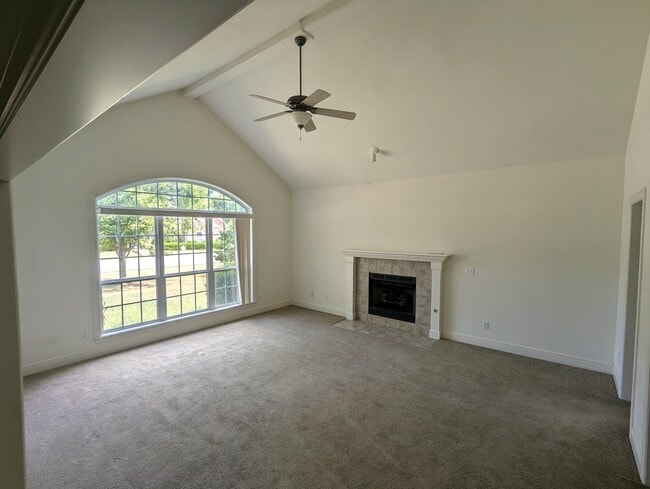 Photo - 702 Tunbridge Dr