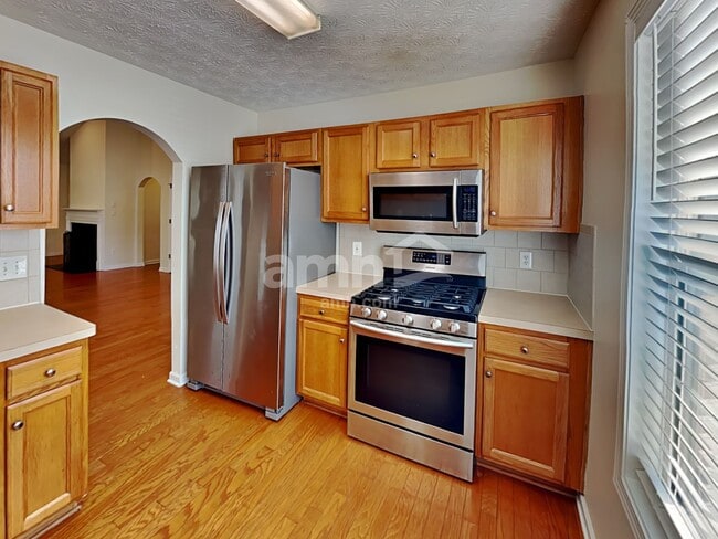 Photo - 406 Redwood Trail