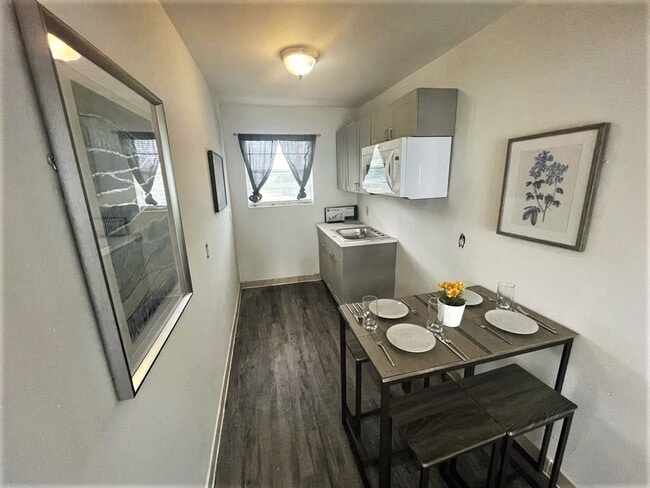 Photo - Miami Central Apartments