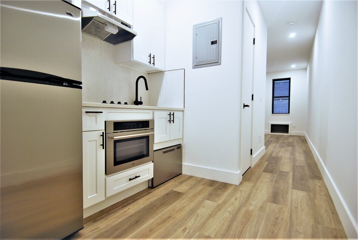 Photo - Broadway Unidad 4K