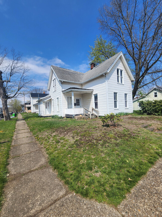 Photo - 631 S 7th St House