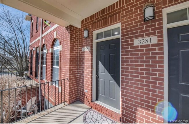 Photo - 3285 Newbury Pl