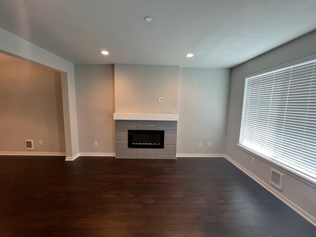 Photo - 14913 48th Ave W