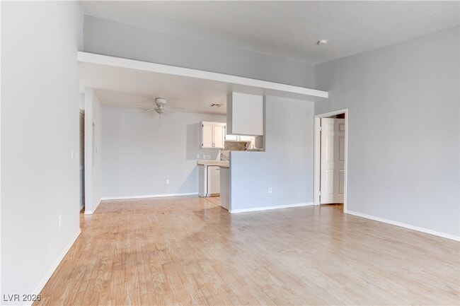 Photo - 4730 E Craig Rd Unit 2045