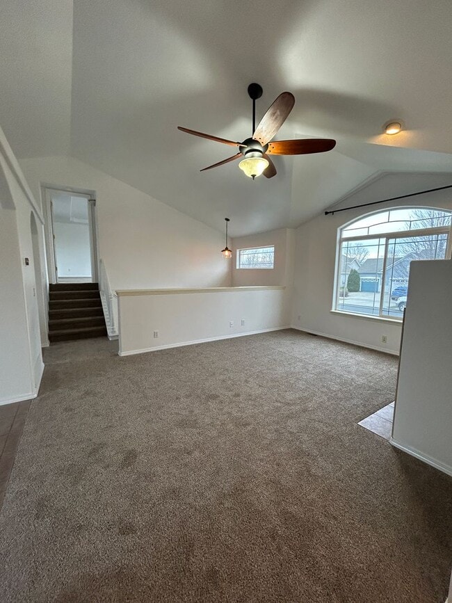 Photo - Lovely and spacious 5 bedroom 3 bath Post Falls Home.