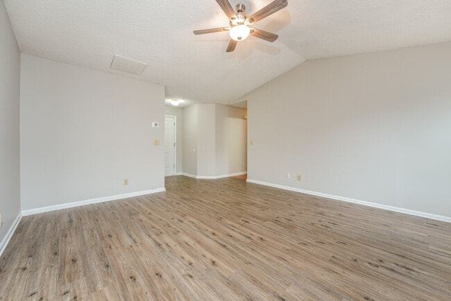 Photo - 2399 Morning Dew Pl