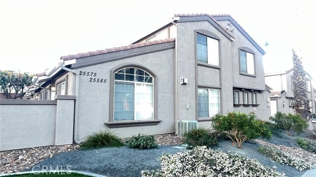 Building Photo - 25585 Prospect Ave