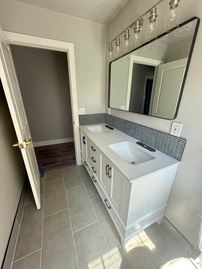 Photo - 4047 Smallwood Ln
