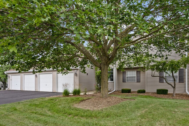 Building Photo - 546 E Shag Bark Ln Unit B