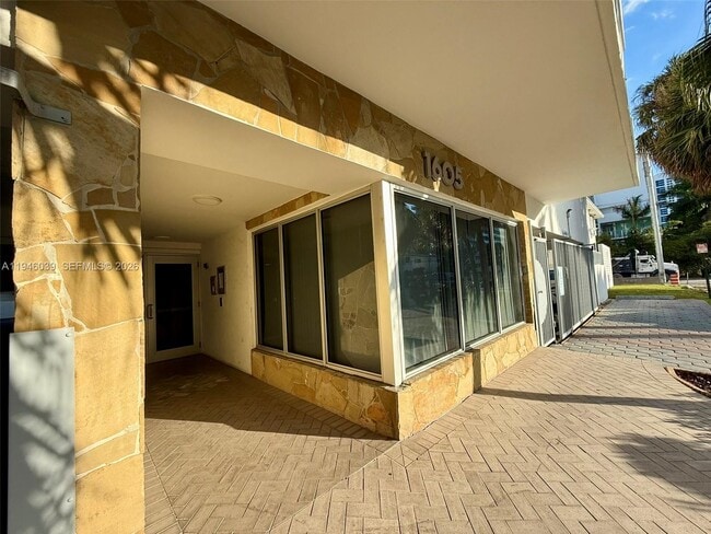 Photo - 1605 Bay Rd Unit 407