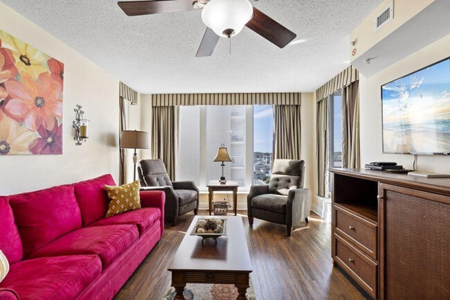 Building Photo - 1321 S Ocean Blvd Rental
