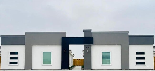 Photo - 3404 Ventura Ave Unit 4