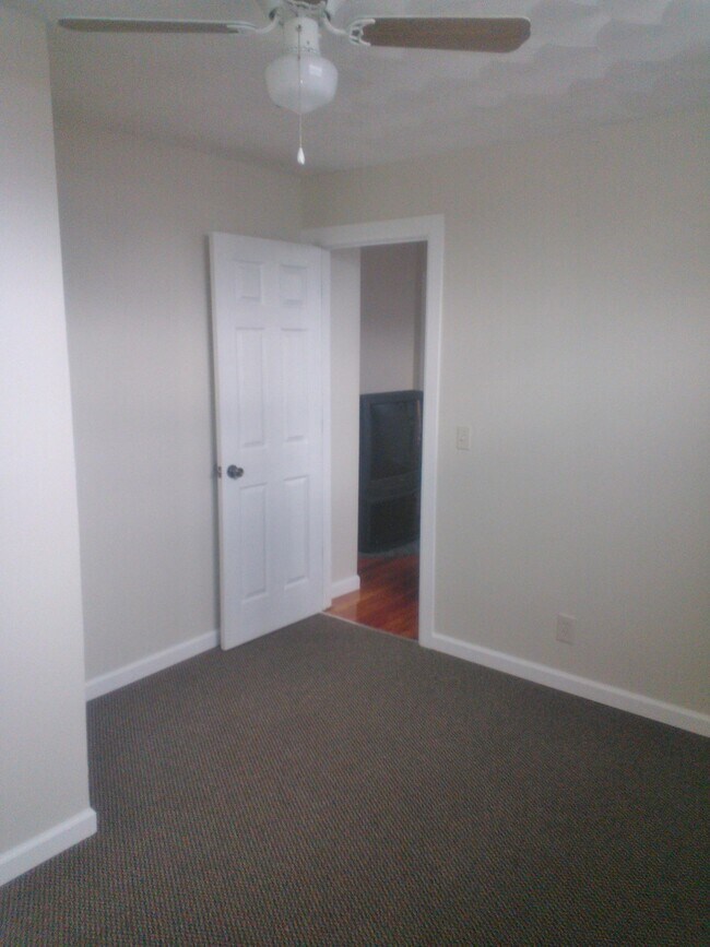 398 East St Apartments For Rent in Ludlow, MA