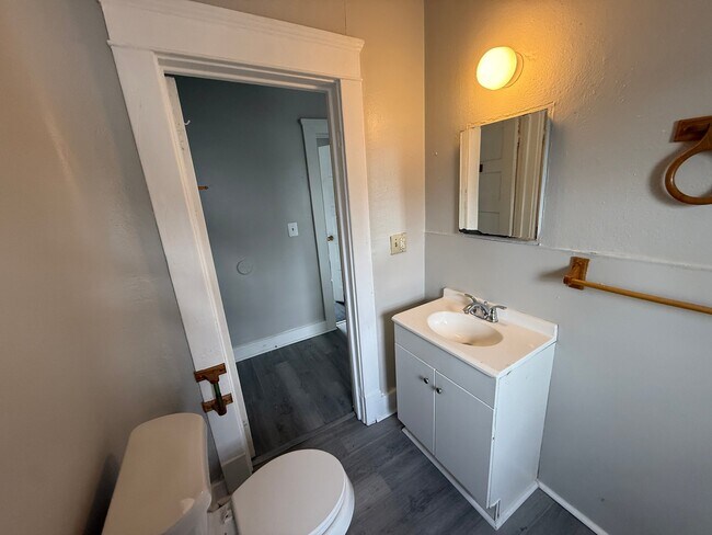 Photo - 1421 Long Ave Unit 1421 Long Ave Up