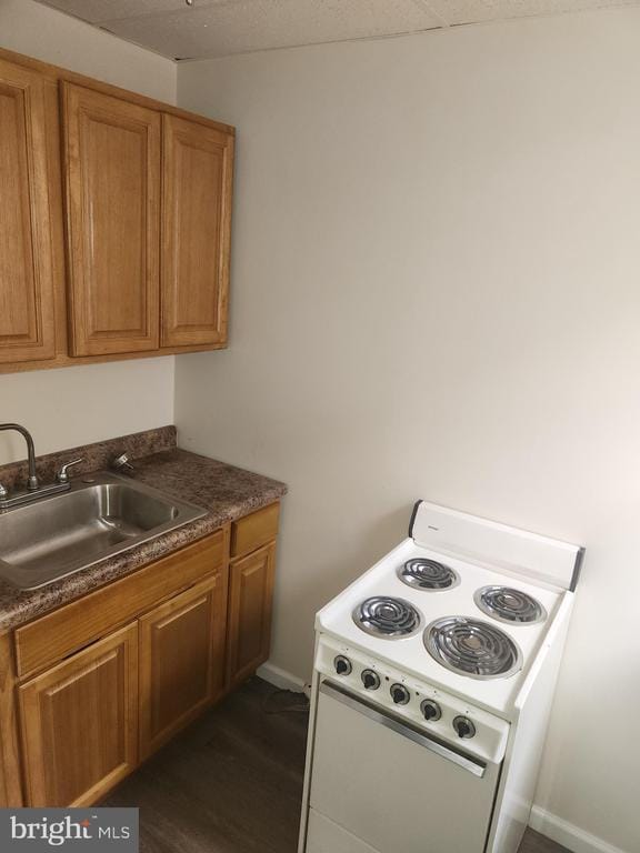 Building Photo - 5025 Penn St Unit 2F Rental
