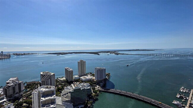 Photo - 495 Brickell Ave Unidad 5102