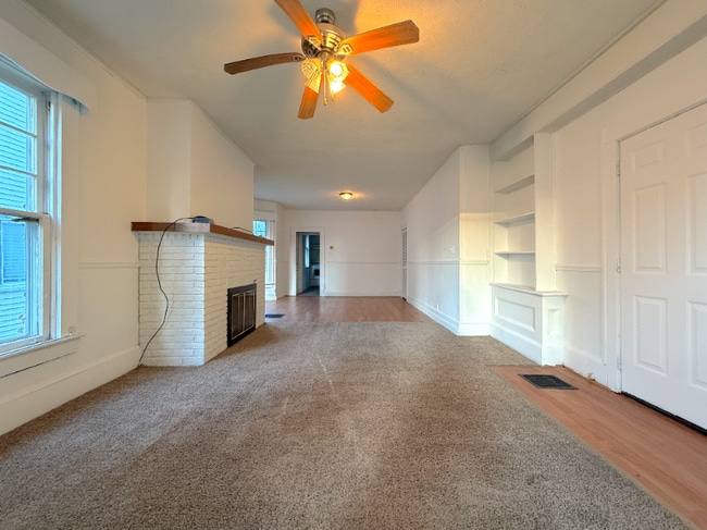 Photo - 609 N Main St