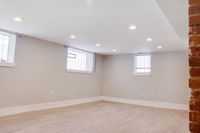 Photo - 109 Leicester Ct Unit 1