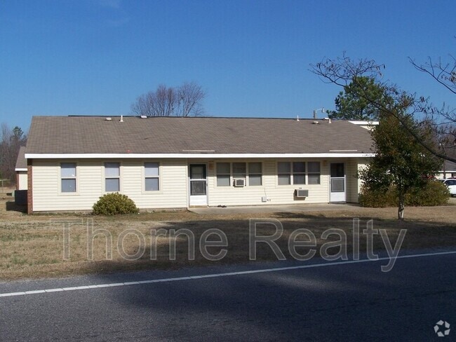 Building Photo - 400 E Northern Blvd Unit # APT 44