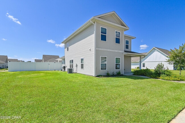 Photo - 56 Silverthorn St