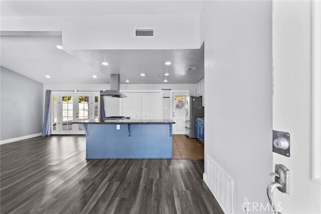 Photo - 22923 Leadwell St