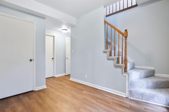 Photo - Pet Friendly Three Bedroom!