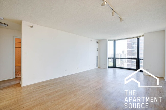 Photo - 1111 N Dearborn St Unit 3011