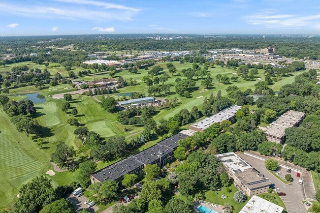 Photo - Beautiful 1 bedroom apartment Unit Country Club Manor