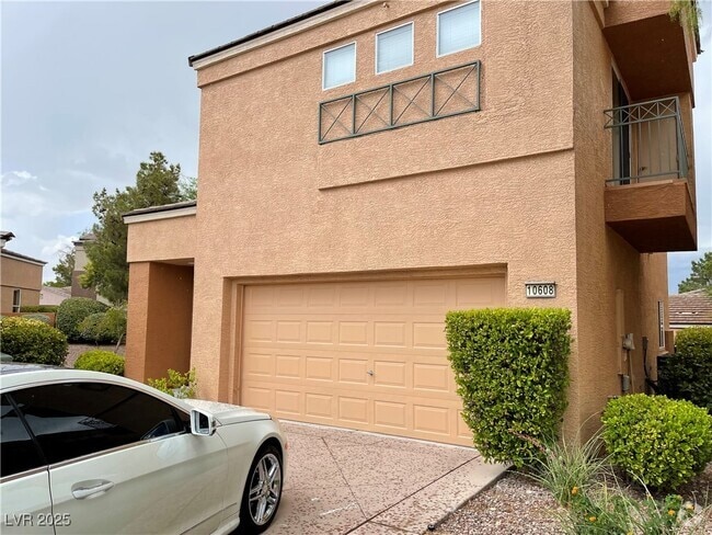 Building Photo - 10608 India Hawthorn Ave Rental