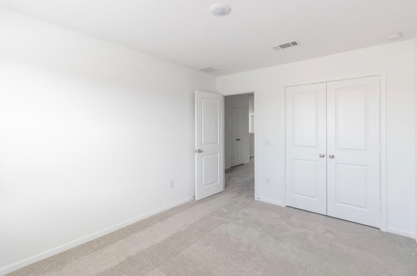 Photo - 1052 Greenshank Dr