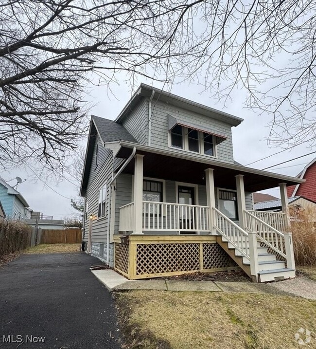 Building Photo - 857 E 188th St Rental