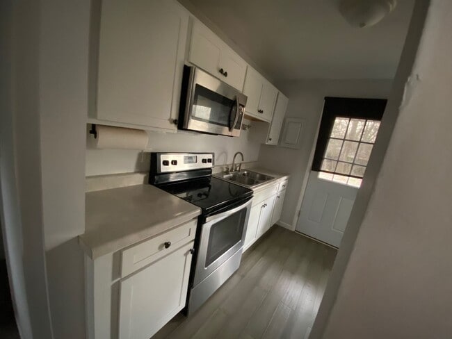 Photo - 745 Dayton St