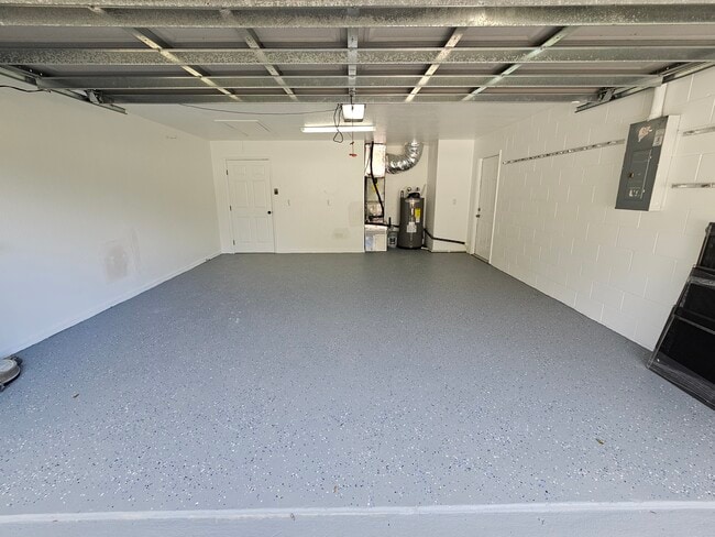 Photo - 3370 NE 42nd Pl