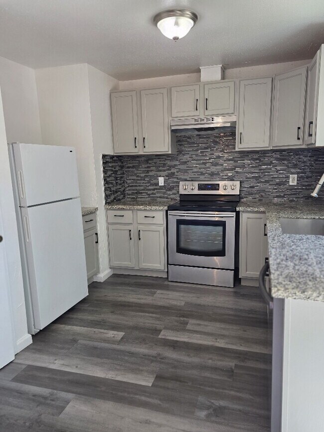 Photo - 3-Bedroom house with 2 Baths in Sacramento