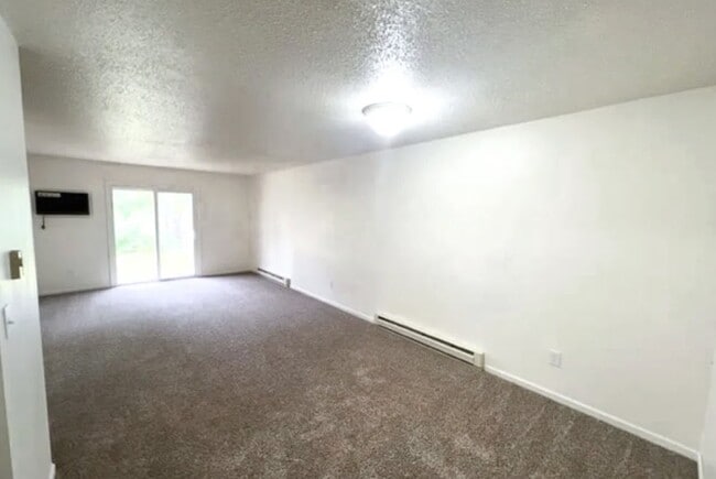 Photo - 10 Park Terrace Blvd