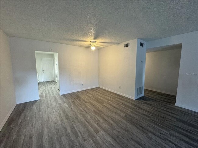 Photo - 605 Northlake Blvd Unit 13