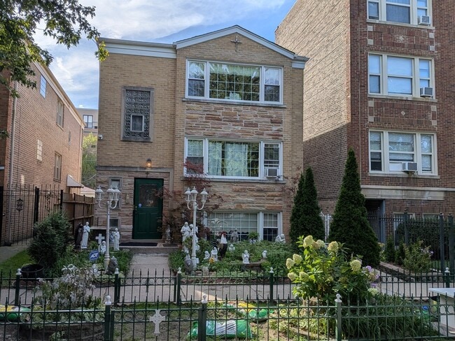 Building Photo - 5534 N Campbell Ave