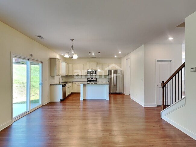 Photo - 6835 Thistle Down Dr