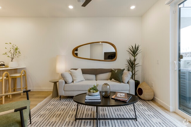 2BA, 2.5BR - 1,264SF - Living Room
